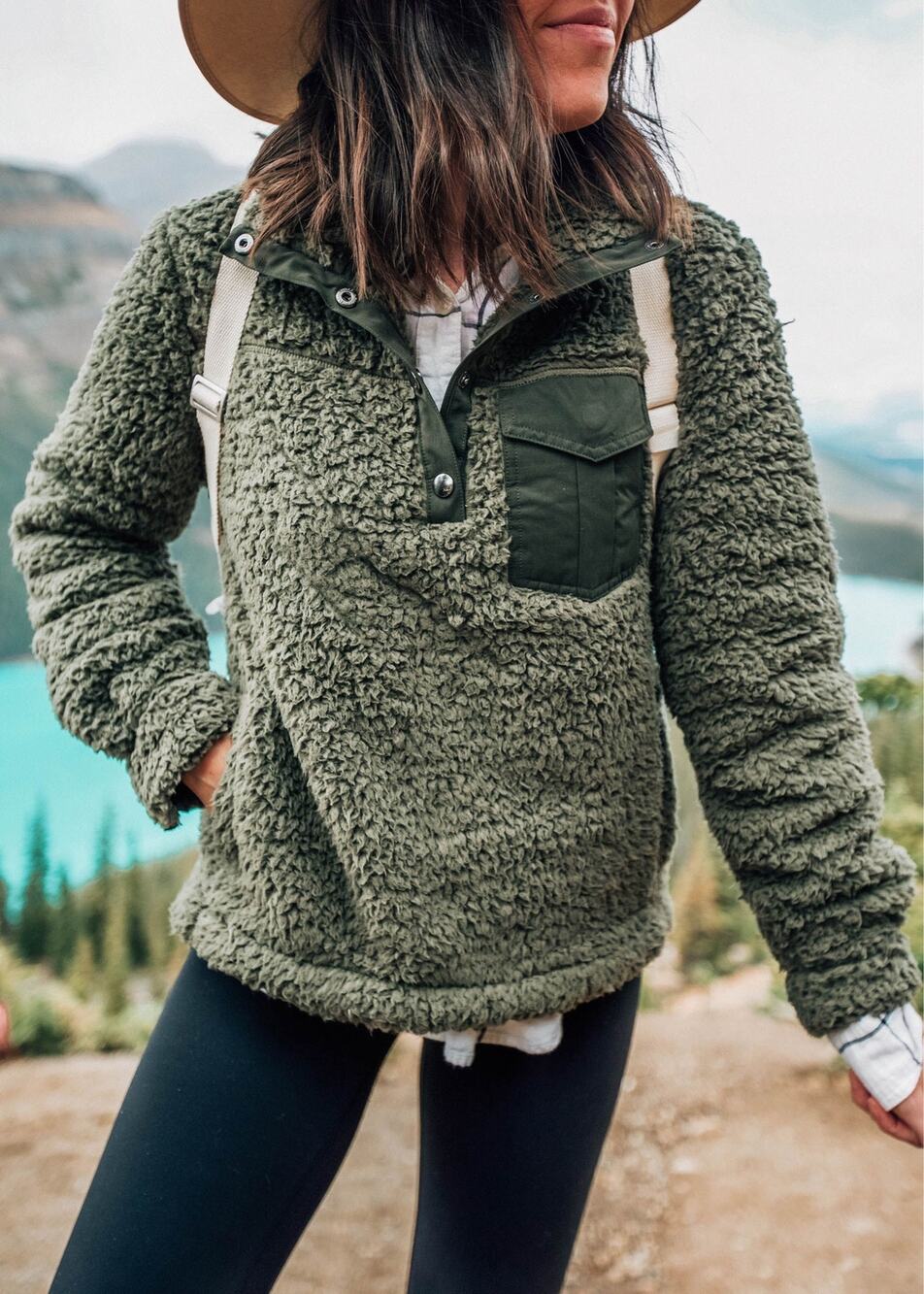 Abercrombie & Fitch women's sherpa fleece pullover 70$